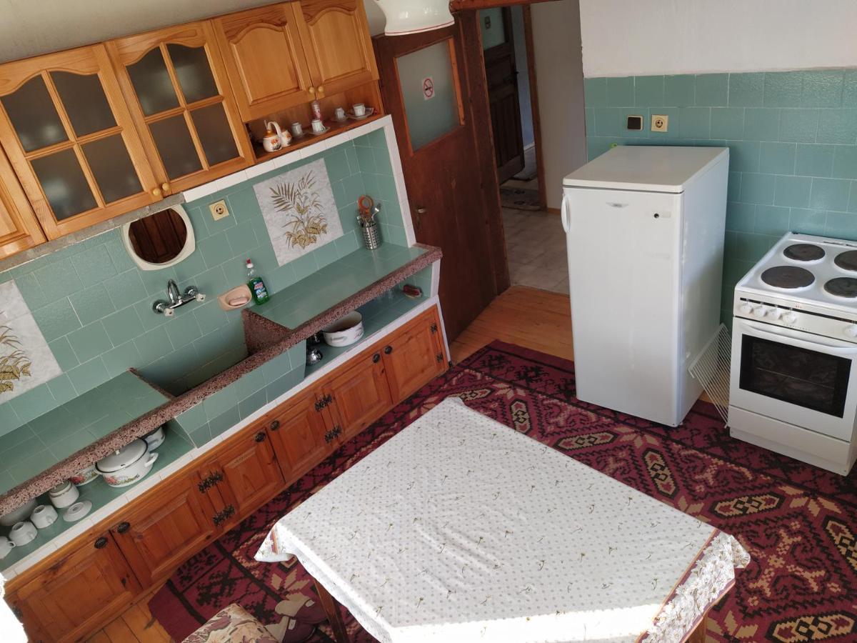 Guest House Proynovi Kalofer Εξωτερικό φωτογραφία