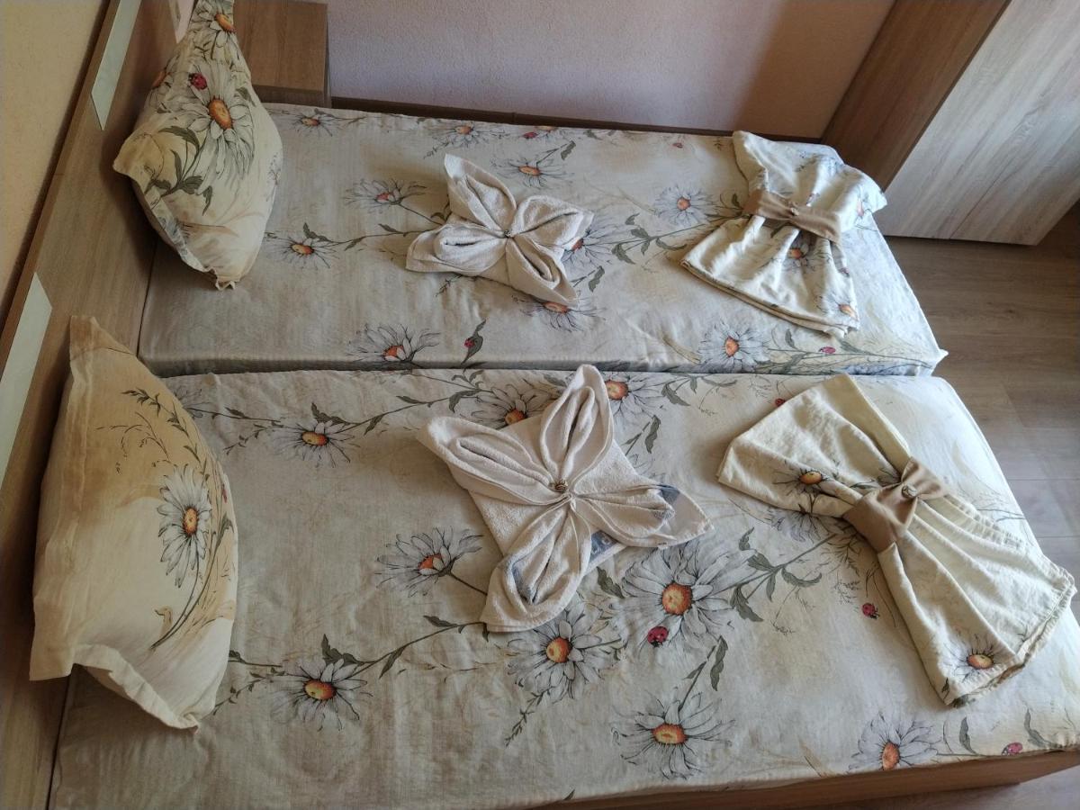 Guest House Proynovi Kalofer Εξωτερικό φωτογραφία
