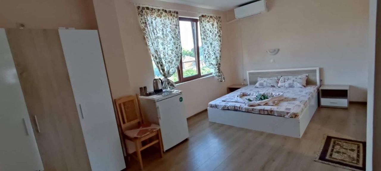 Guest House Proynovi Kalofer Εξωτερικό φωτογραφία
